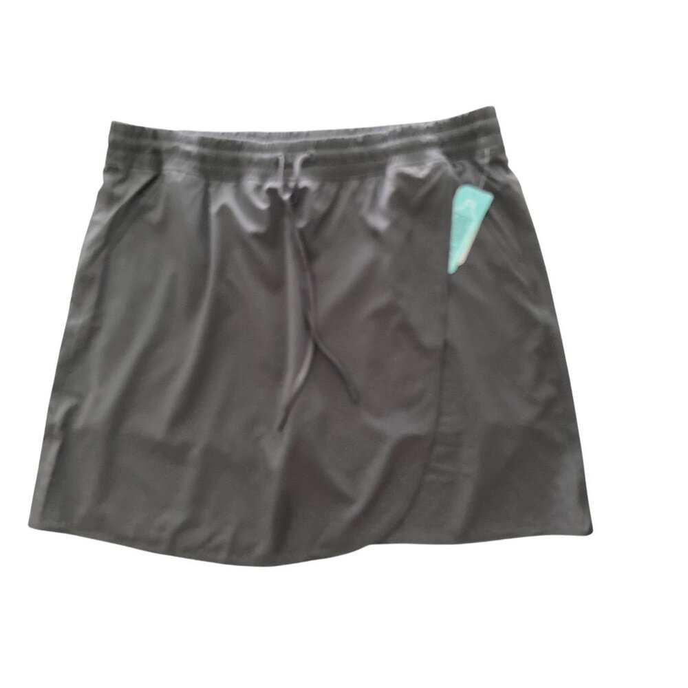 MTA Sport Woman's Grey two pocket Skirt  built in Shorts Athletic  Size 1X